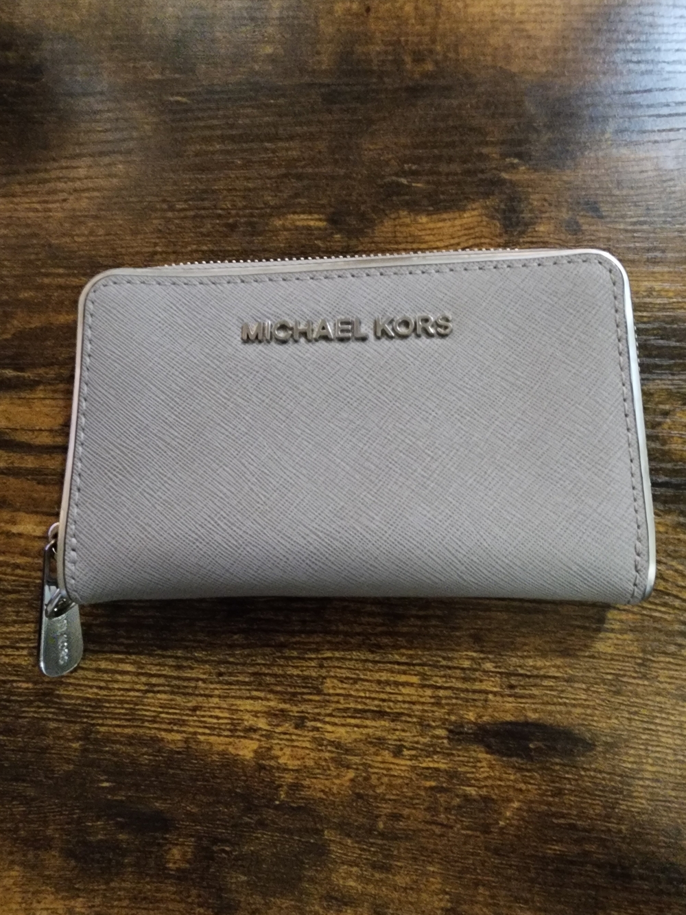 MICHAEL KORS Saffiano Leather Zip Wallet in Grey